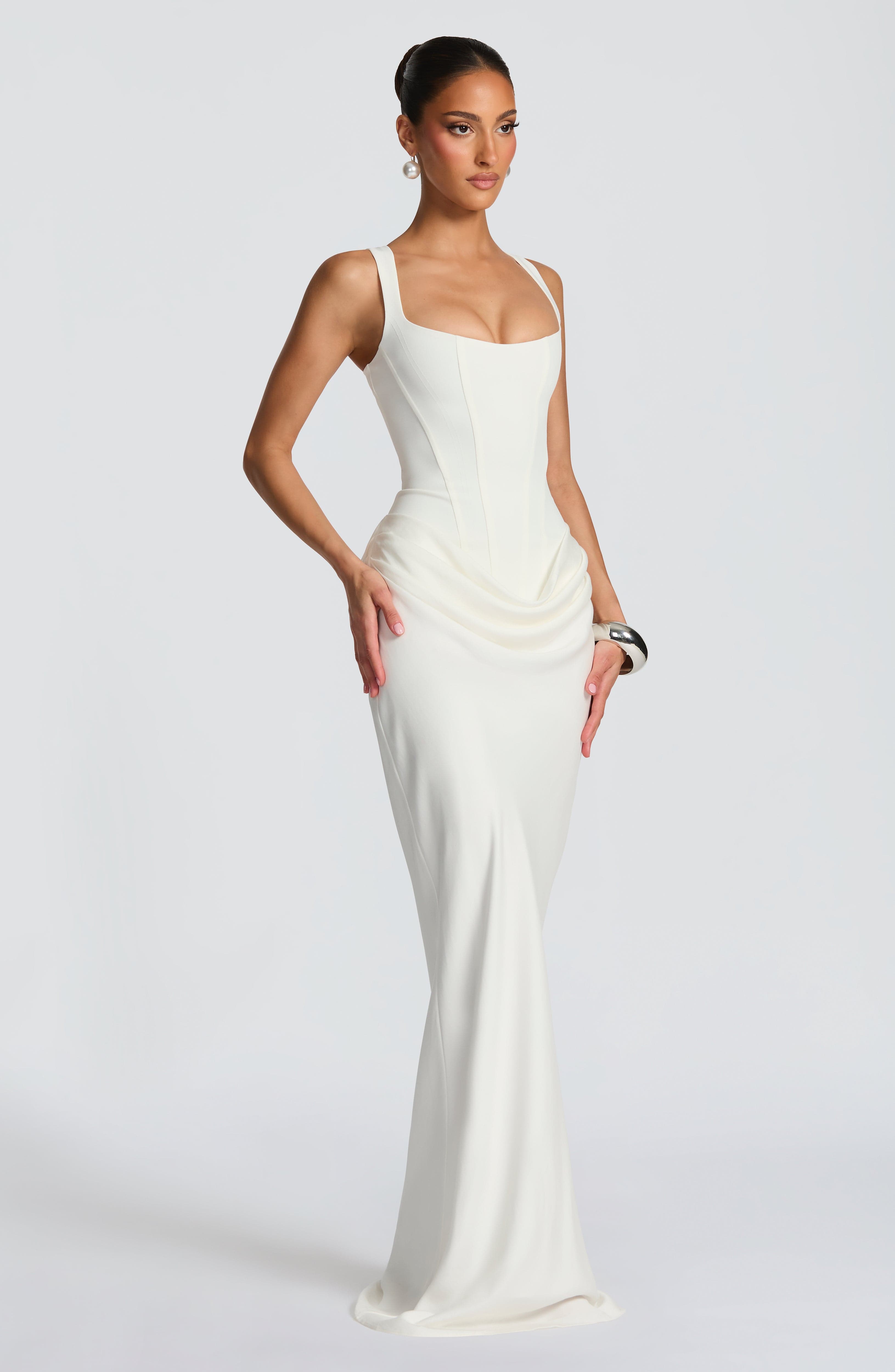 Leonor - Vestido maxi de escote cuadrado